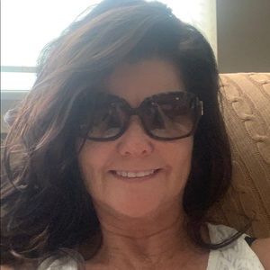 Meet your Posher, Moneque